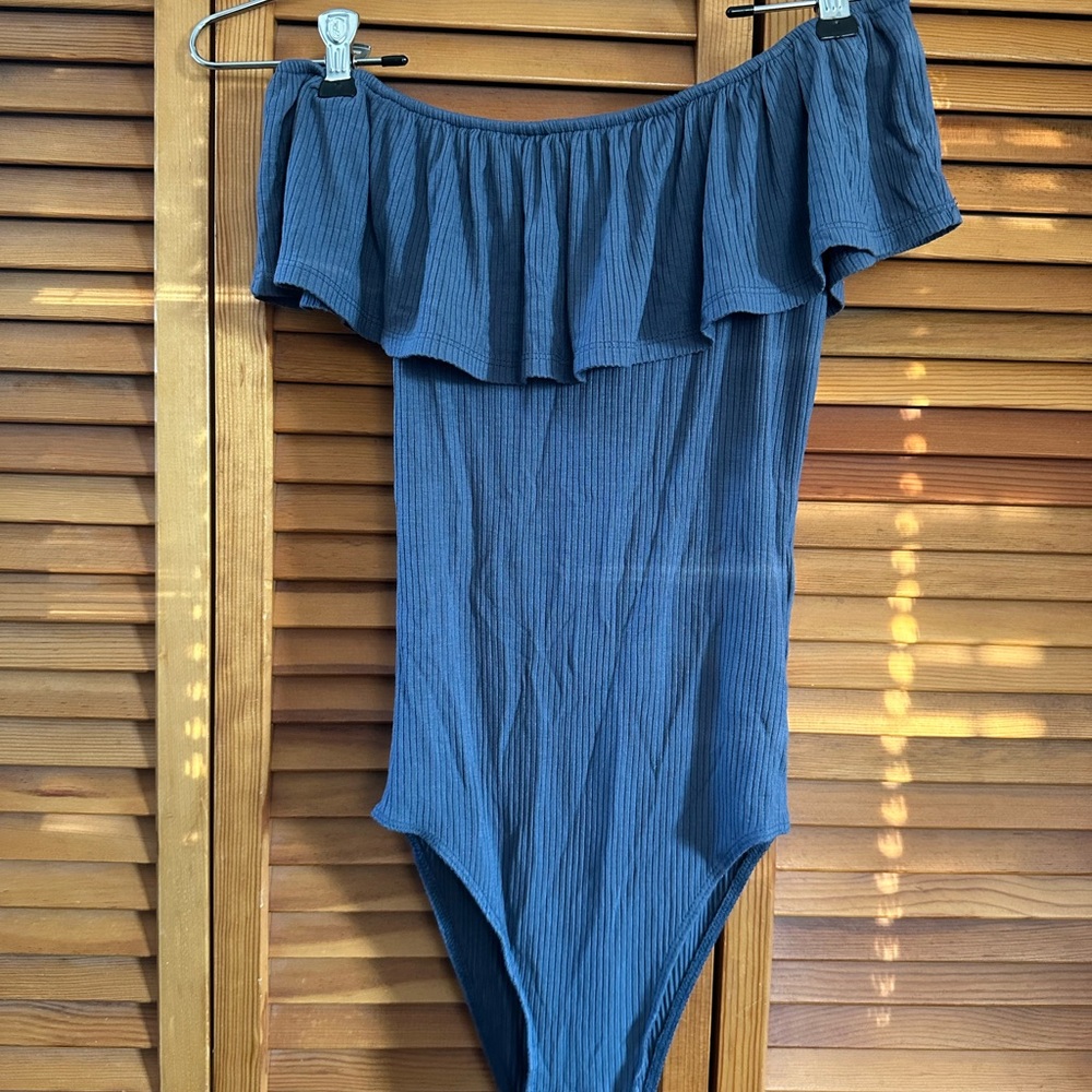 Abercrombie & Fitch Ribbed Blue Top